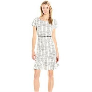 Sharagano Women’s Cap Sleeve Boucle Fit and Flare Dress (no belt) size 10 EUC